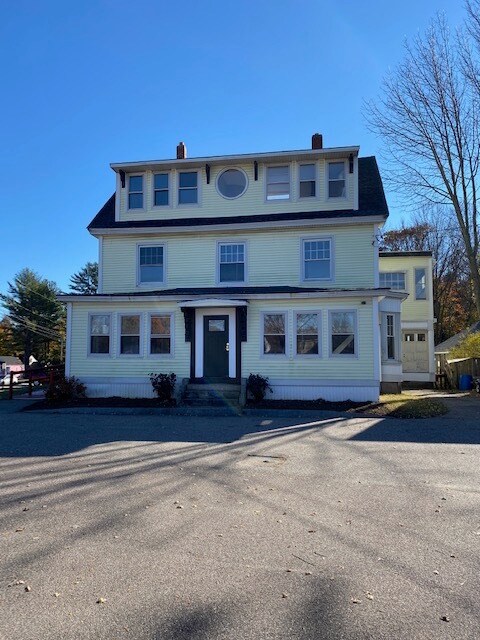 151 S Main St in Rochester, NH - Building Photo - Building Photo