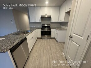 5372 Fair Moon Dr in Bulverde, TX - Building Photo - Building Photo
