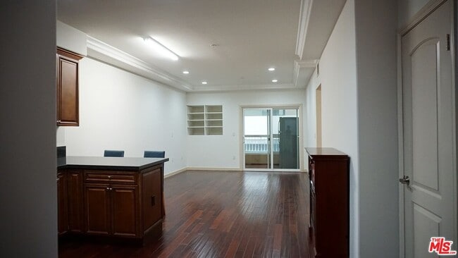 1037 S Fedora St in Los Angeles, CA - Building Photo - Building Photo