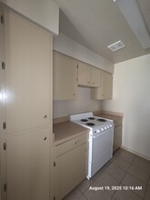 2219 E Travis St, Unit 110 in Laredo, TX - Building Photo - Building Photo