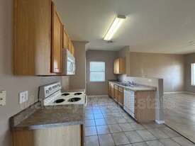 14118 N 132nd Ln in Surprise, AZ - Foto de edificio - Building Photo