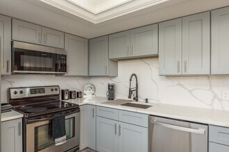 3062 Eastland Blvd in Clearwater, FL - Building Photo - Building Photo