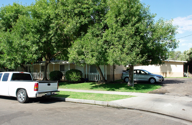 Carmel Villa Apartment Homes in Fresno, CA - Building Photo - Building Photo