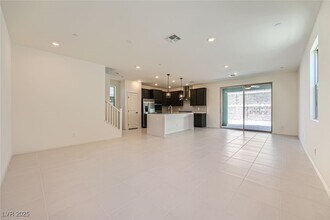599 Preston Oak Ln in Las Vegas, NV - Building Photo - Building Photo