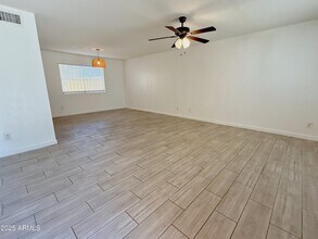 8052 N 31st Ln in Phoenix, AZ - Building Photo - Building Photo