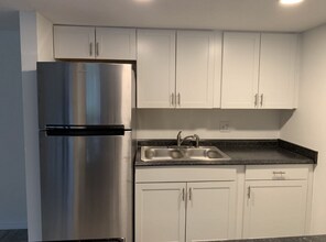 7604 Forest City Rd in Orlando, FL - Building Photo - Building Photo