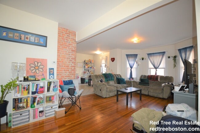 property at 505 Washington St