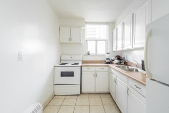 608 W Emerson St in Seattle, WA - Building Photo - Building Photo