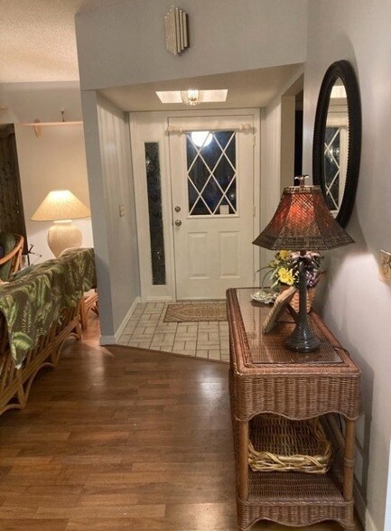 1565 Glentry Ln in Sebastian, FL - Foto de edificio - Building Photo