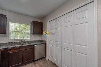 9373 N Mendoza Way in Citrus Springs, FL - Building Photo - Building Photo
