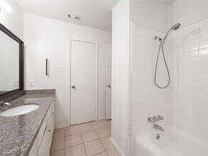 404 Carter Dr in Arlington, TX - Building Photo - Building Photo