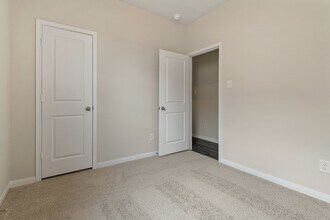 363 Kingston Wy in Waller, TX - Building Photo - Building Photo