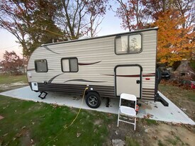 202 W 1st St in West Islip, NY - Building Photo