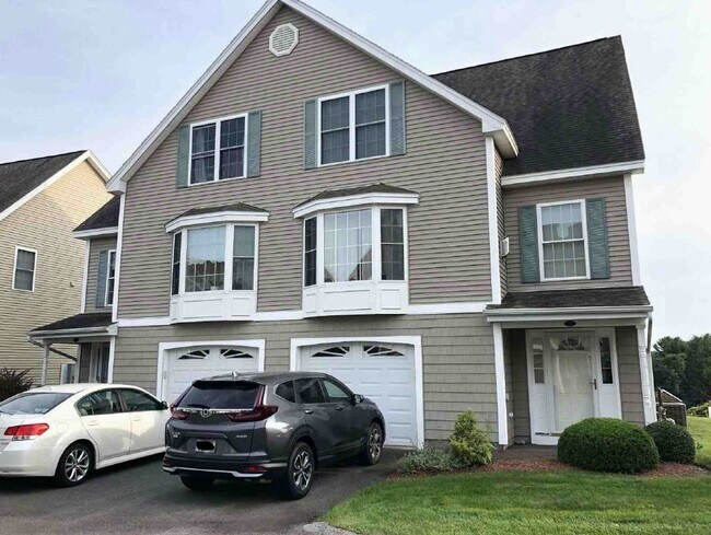 property at 7B Farnum Ct