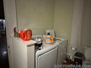 139 Hillside St in Boston, MA - Building Photo - Building Photo