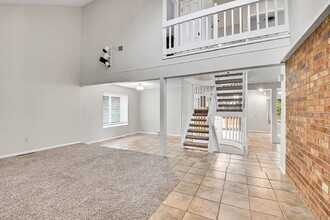 2252 W 118th Ave in Westminster, CO - Foto de edificio - Building Photo
