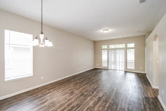 10884 Campus Heights Ln in Jacksonville, FL - Building Photo - Building Photo