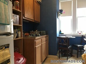 1800 Commonwealth Ave in Boston, MA - Building Photo - Building Photo