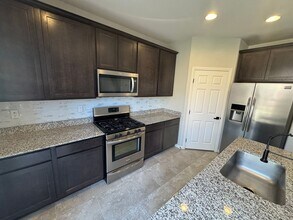 4120 Free Bird Crest Ave in North Las Vegas, NV - Building Photo - Building Photo