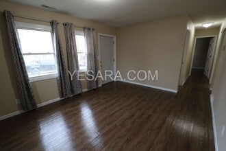 103-103 Hayes Ct in Burlington, IA - Building Photo - Building Photo