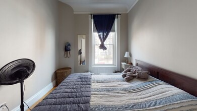 511 Beacon St, Unit 9 in Boston, MA - Foto de edificio - Building Photo