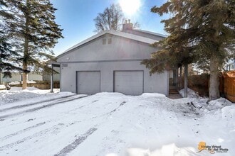 2606 W 30th Ave in Anchorage, AK - Building Photo - Building Photo