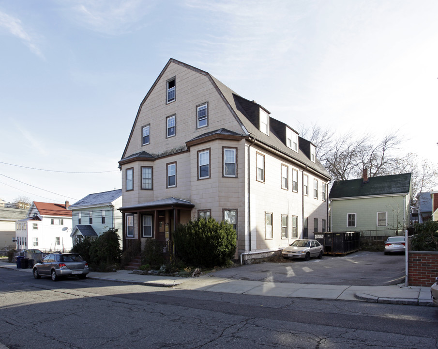 50-52 Shepard St in Brighton, MA - Building Photo