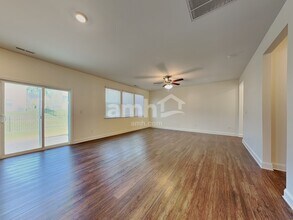 3224 Oakfields Rd in New Hill, NC - Foto de edificio - Building Photo