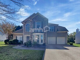 2961 Belfaire Lake Dr in Dacula, GA - Building Photo