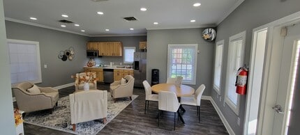 Riverwoods Apartments of Fredericksburg in Fredericksburg, VA - Foto de edificio - Building Photo