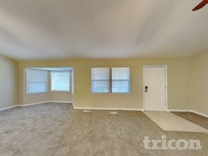 8977 Tweeddale Dr in Winston, GA - Building Photo - Building Photo