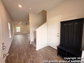 4827 Nueces Path in San Antonio, TX - Building Photo - Building Photo
