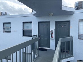 1950 N Congress Ave in West Palm Beach, FL - Building Photo - Building Photo