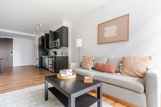 770 Maine Ave SW in Washington, DC - Building Photo - Building Photo