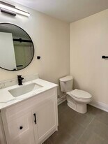 251 Archdekin Dr in Brampton, ON - Building Photo