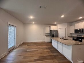 6419 Forest Bay Ave in Gulf Breeze, FL - Building Photo - Building Photo