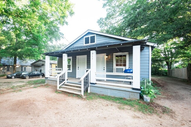 911 Ray St in Griffin, GA - Building Photo - Building Photo