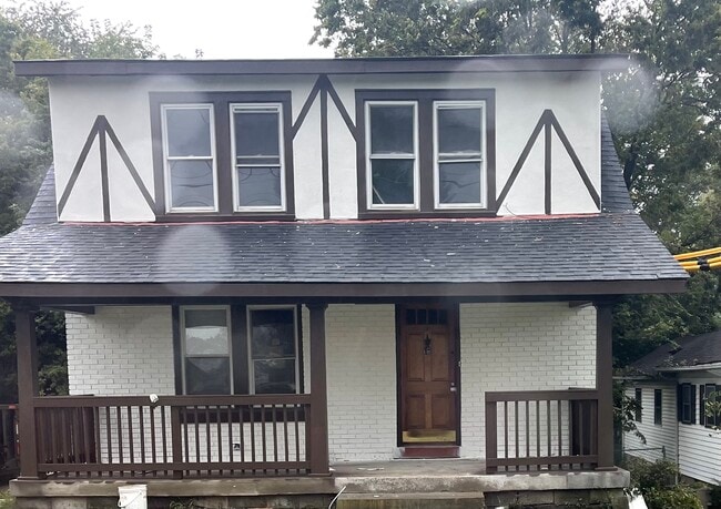 property at 845 Georgetown St