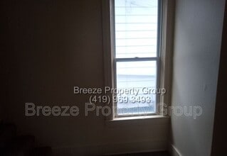 3130 Stickney Ave in Toledo, OH - Building Photo - Building Photo