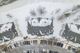 318 Wimbeldon Ct in North Brunswick, NJ - Building Photo - Building Photo