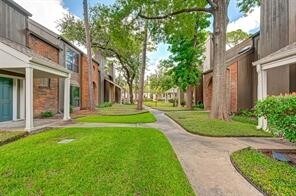 701 Bering Dr in Houston, TX - Building Photo - Building Photo