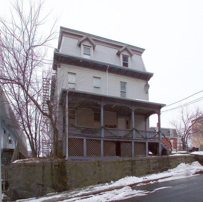 182 Locust St in Fall River, MA - Building Photo - Building Photo