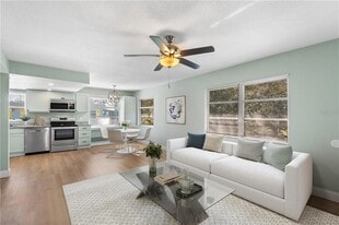 6262 Emerson Ave S in Gulfport, FL - Building Photo