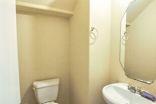 7419 Kennemer Dr in Humble, TX - Building Photo
