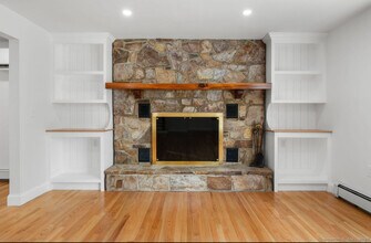 7 Conrad St in Groton, CT - Building Photo - Building Photo