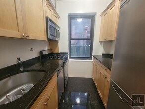 EAST 56 STREET in New York, NY - Building Photo - Building Photo