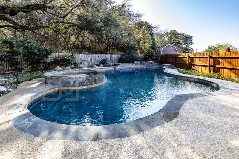 18706 Redrock Creek in San Antonio, TX - Building Photo