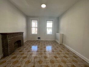 433 67th St-Unit -1st flr in West New York, NJ - Building Photo - Building Photo