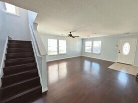 8008 Hidden Oaks Dr in Fort Worth, TX - Building Photo