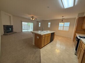 1025 Plumas court in Vacaville, CA - Building Photo - Building Photo